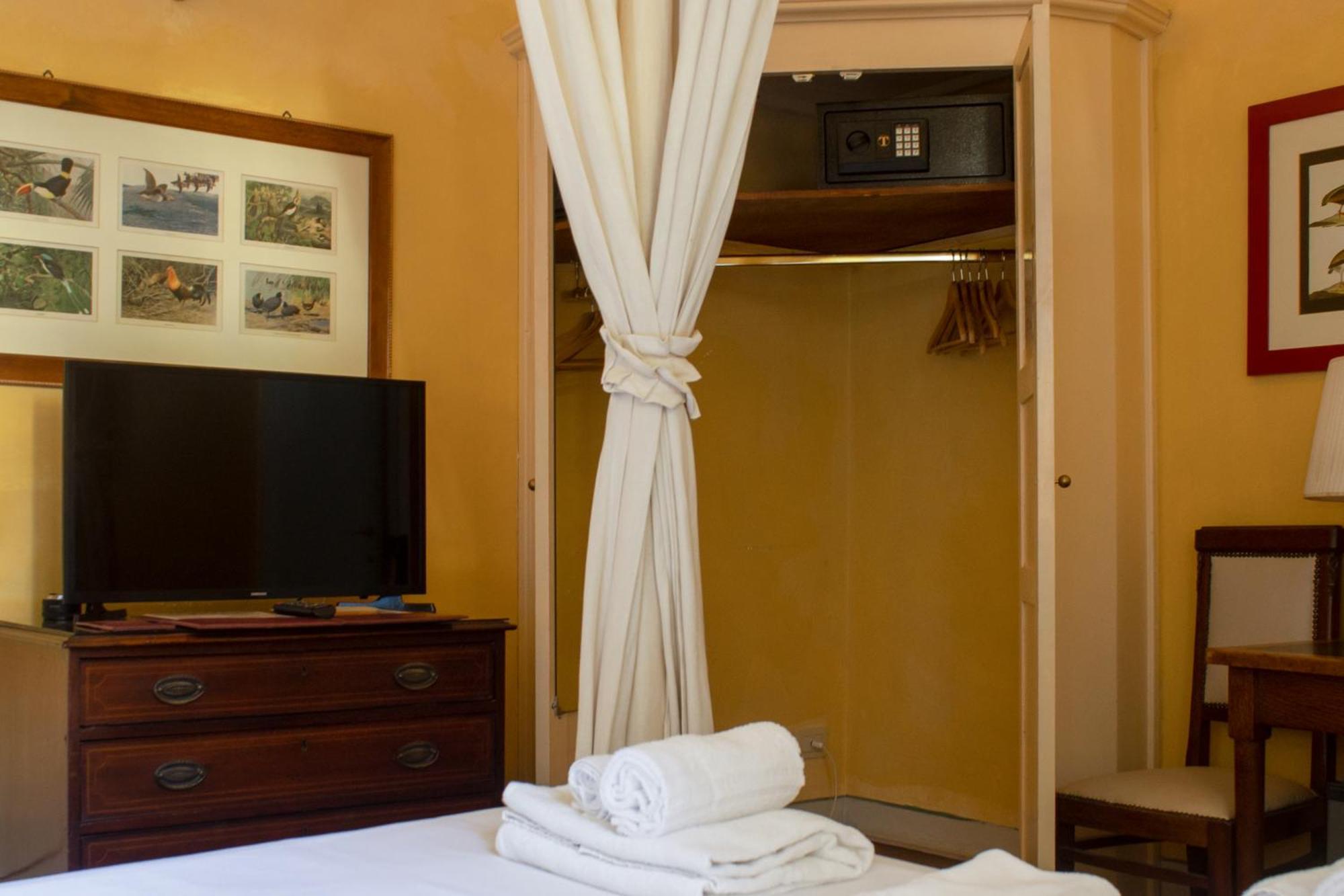 Antica Dimora Firenze Bed & Breakfast Exterior foto